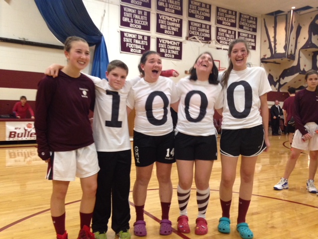 Students cheer teammates after 1000 point score!