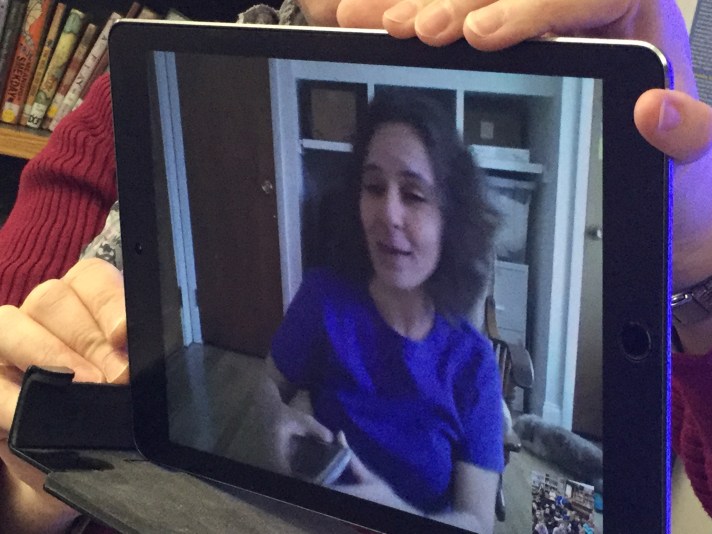 587753EE-FF33-4EF0-8421-F76004E8A74A