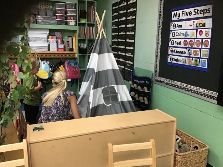 0716E3DB-A015-49DD-B4D7-836E851D1F00